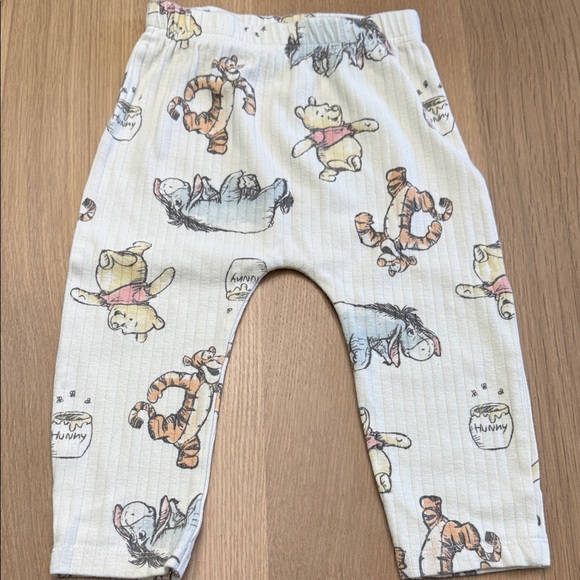 Disney Winnie the Pooh Baby Outfit Size 24M - Picture 5 of 6